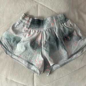 Lululemon Reflective Spray Camo Shorts, Size 2, Never Worn